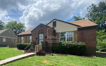Building Photo - 3182 Crump Ave