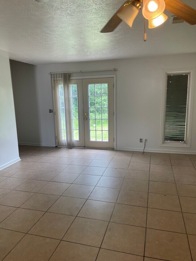 126 Skyline Dr, Radcliff, KY 40160 Townhome Rentals in Radcliff KY