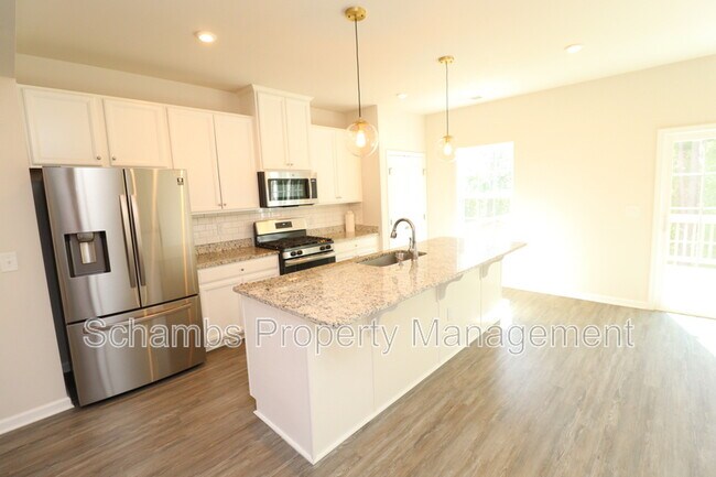 Foto del edificio - 244 Amber Acorn Ave