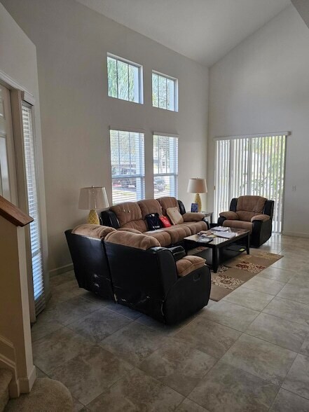 Foto del edificio - 10451 SW Academic Way