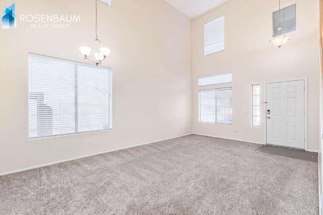 Foto del edificio - 21100 Alma Dr