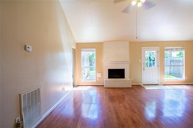 Building Photo - 3910 Windmill St