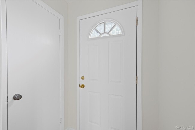 Building Photo - 39 Stewart St