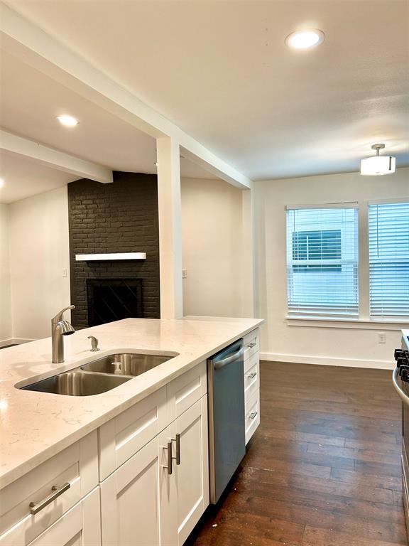 Foto del edificio - 4914 Scarsdale Dr