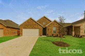 Building Photo - 8204 Brookhaven Dr