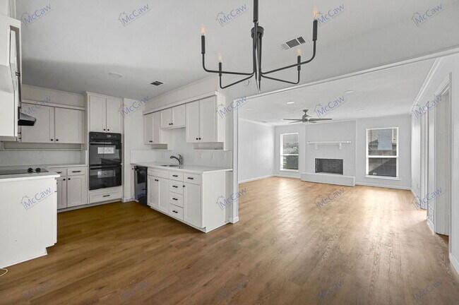 Foto del edificio - 2832 Townbluff Dr