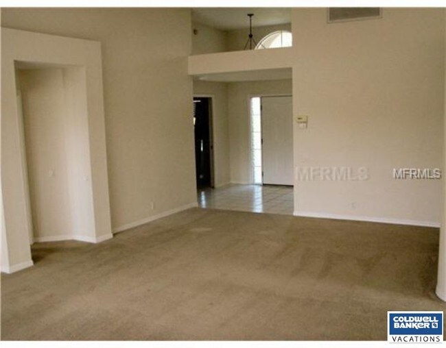 Foto del edificio - 7124 Victoria Cir