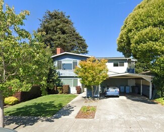Building Photo - 1307 Stannage Ave