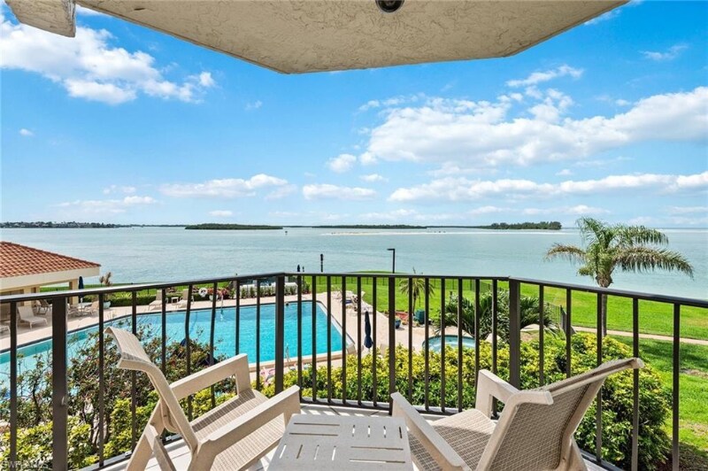 Foto principal - 1100 S Collier Blvd