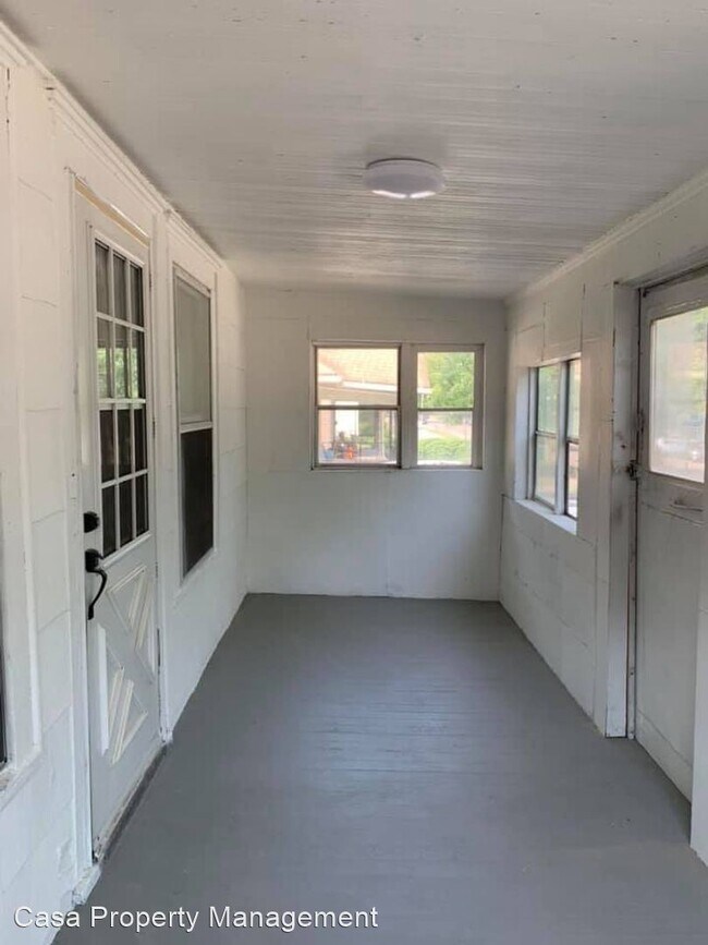 Building Photo - 2 br, 2 bath House - 2435 W street