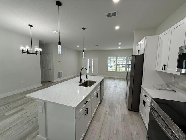 Foto del edificio - 228 W Brimson Pl