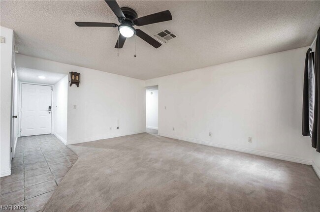 Foto del edificio - 5095 Hayward Ave