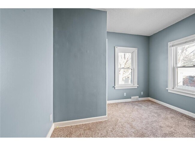Building Photo - 3165 146th St W