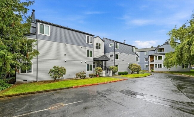 Building Photo - 20330 Bothell Everett Hwy