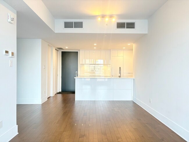 Photo du bâtiment - 360 Rue Atateken