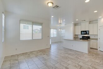 Building Photo - 10768 Yarmouth Bay Ct