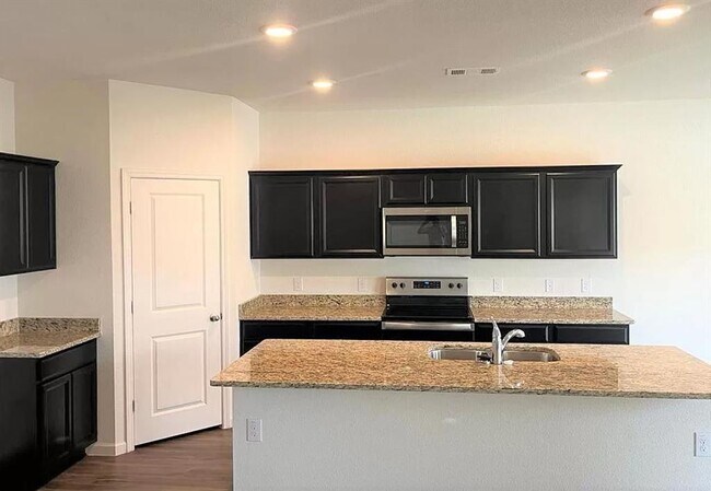 Foto del edificio - 5301 Northfield Dr