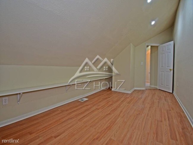 Foto del edificio - 4009 Parkside Dr