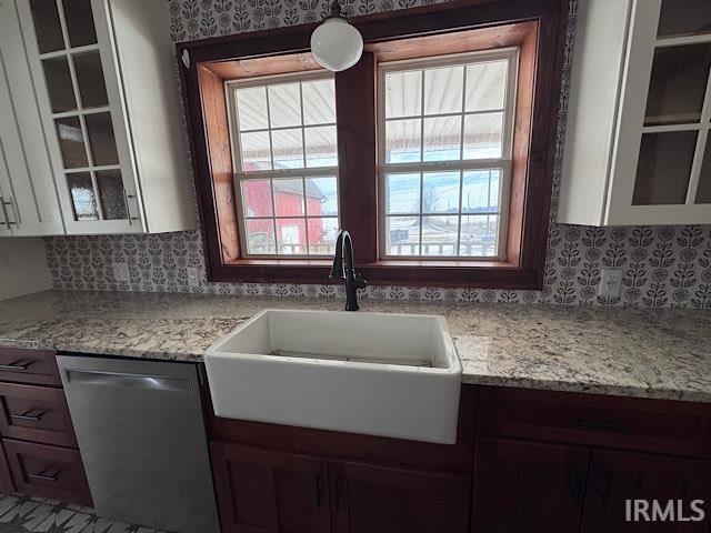 Foto del edificio - 5892 W 575 S