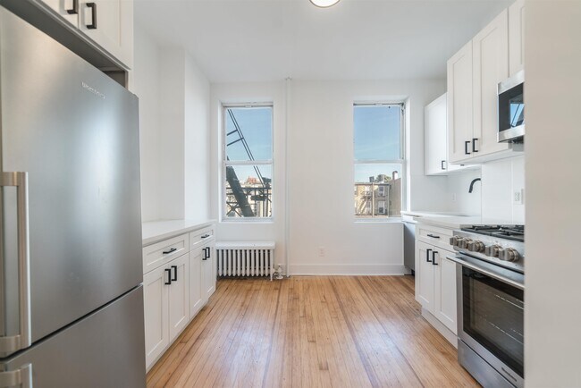 Foto del edificio - 529 Park Ave