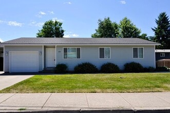 Building Photo - 830 E Locust Ave