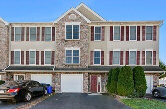 Building Photo - 36 Taylor Dr