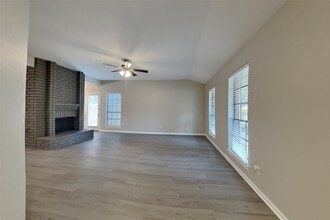 Building Photo - 3418 Creek Manor Dr