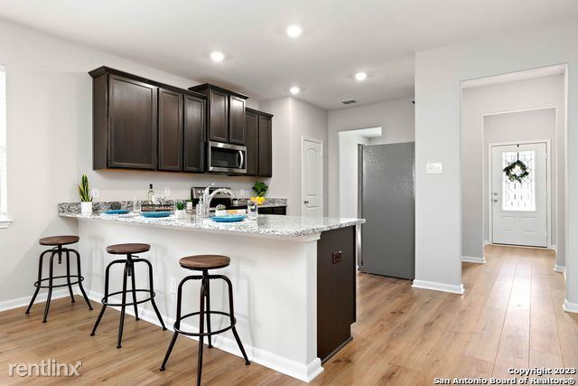 Foto del edificio - 3 br, 2 bath House - 9147 Bennett Frst