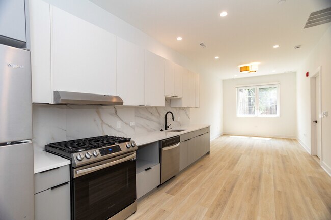Foto del edificio - 3821 N Ashland Ave