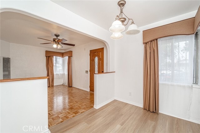 Foto del edificio - 1345 S La Verne Ave