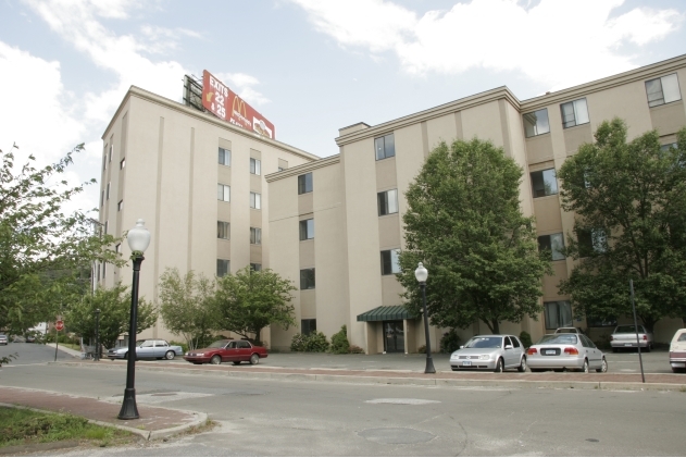 Building Photo - Fallview Apartments