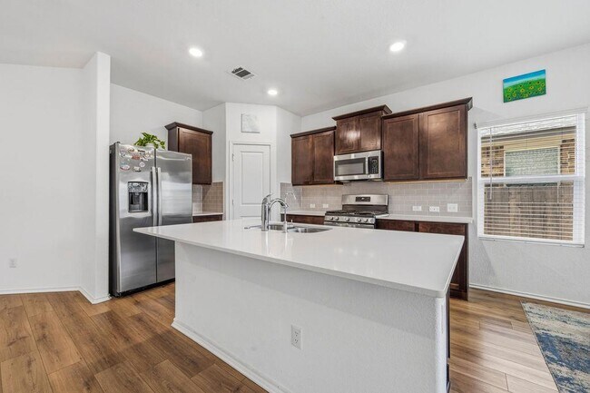 Foto del edificio - 1733 Catahoula Dr
