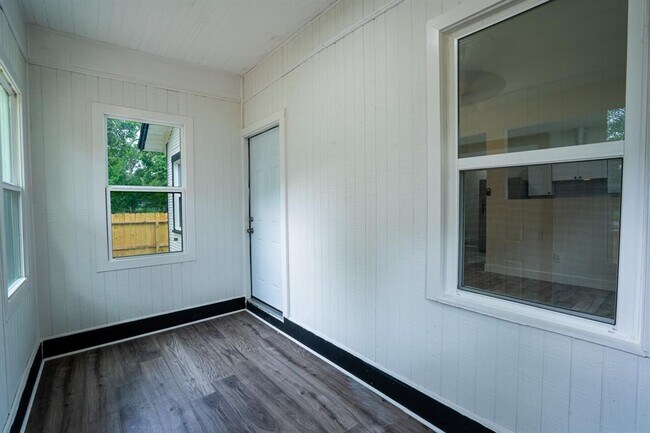 Foto del edificio - 689 Wilderness Trail