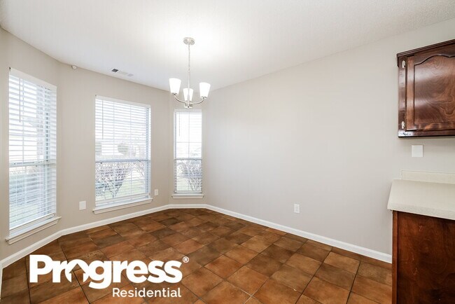 Foto del edificio - 1044 Cross Wood Ln