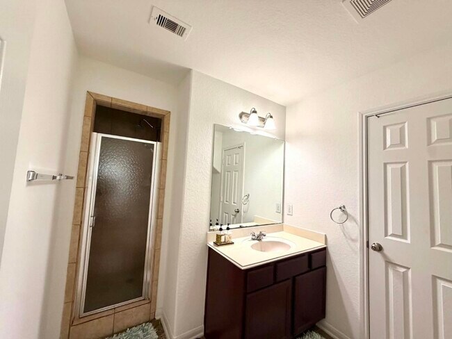 Foto del edificio - 2803 S Red Birch Cir