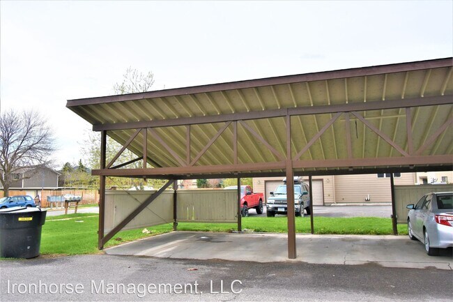 Building Photo - 119 S 15th Ave