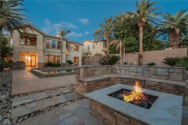 Foto del edificio - 1423 Foothills Village Dr