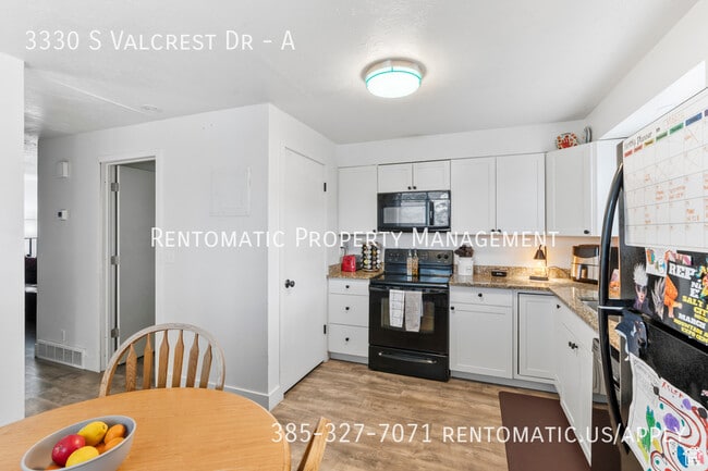 Foto del edificio - 3330 S Valcrest Dr-A