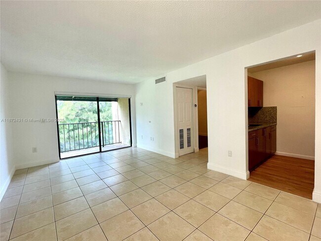 Foto del edificio - 7415 SW 152nd Ave