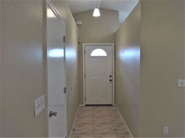 Building Photo - 1037 Weaver Dr