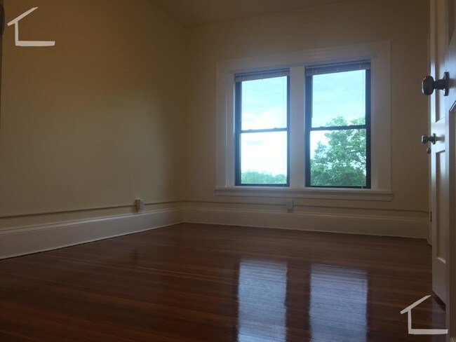 Foto del edificio - 1463 Beacon St