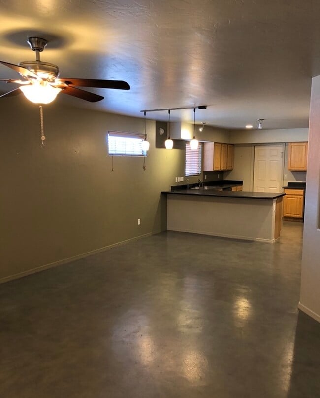 Photo - For Rent House