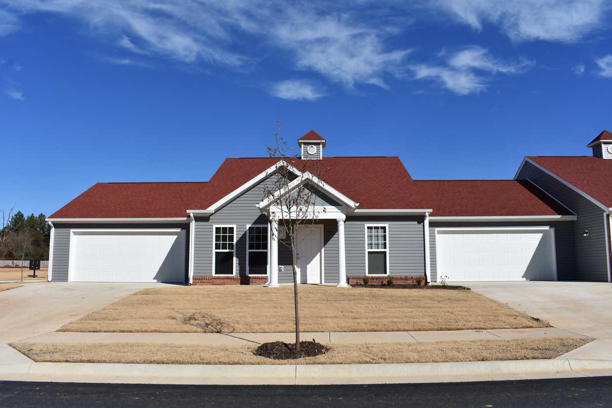 Building - The Mansion at Mill Creek 55+