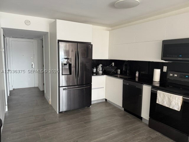 Foto del edificio - 3375 N Country Club Dr