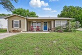 Foto principal - 5200 Lovell Ave