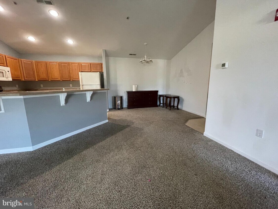 4503 Manor Ln Unit 4512L