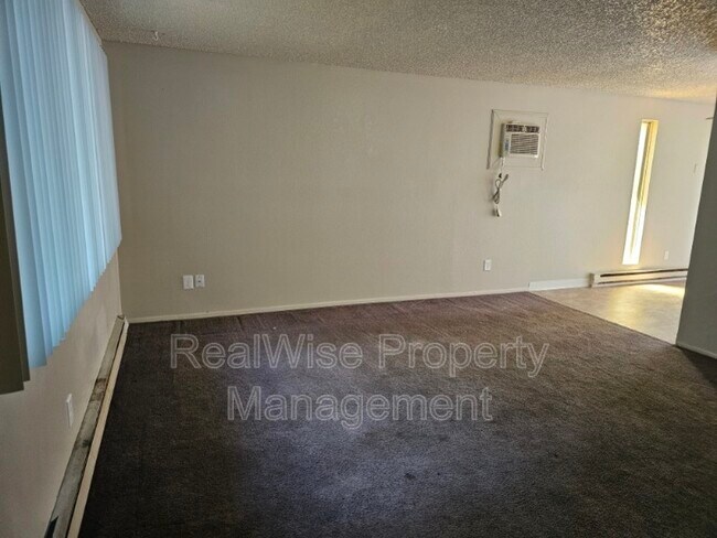Building Photo - 3401 S St