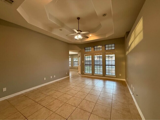 Building Photo - 2204 N 48th St
