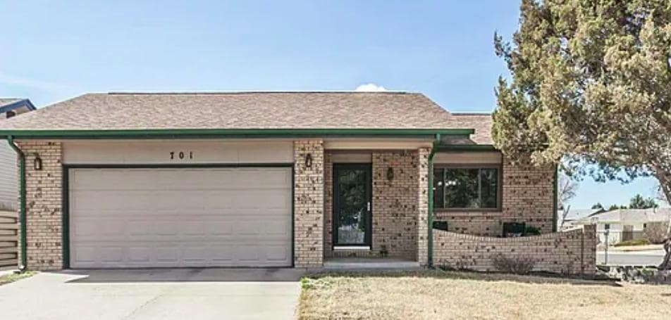 Primary Photo - 701 43rd Ave