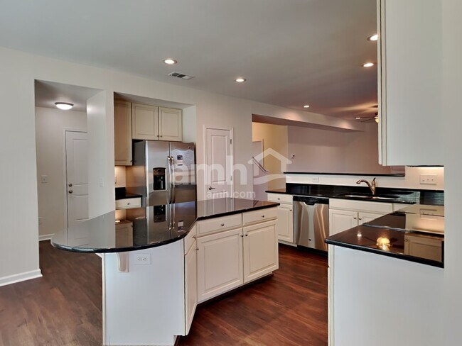 Foto del edificio - 1721 Muirwood Blvd